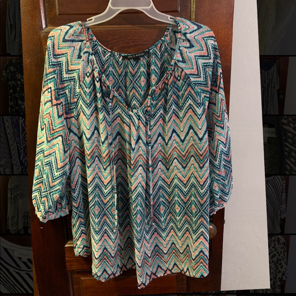 🍁5/$25! Sheer blouse